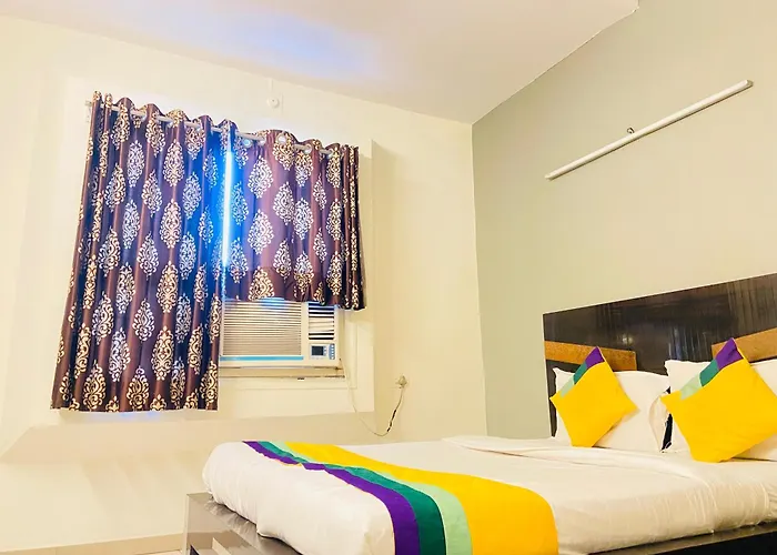 Hotel Aakash Navrangpura Ahmedabad